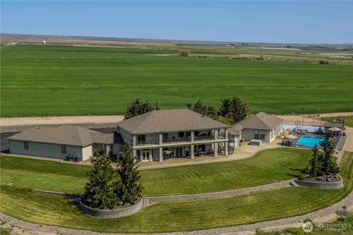 1050 Lewandowski Rd, Sunnyside, WA, 98944-9503 | Card Image