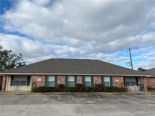4442 Brown St, Lake Charles, LA, 70607-4767 | Card Image