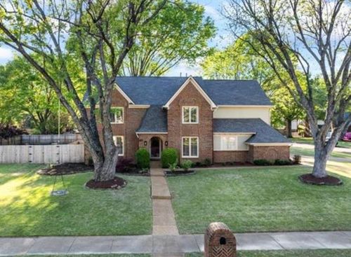 947 Rolling Oaks Ln, Collierville, TN, 38017-3214 | Card Image