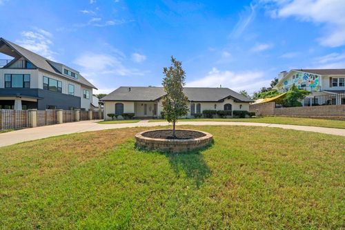 1813 Parker Ln, Austin, TX, 78741-3712 | Card Image