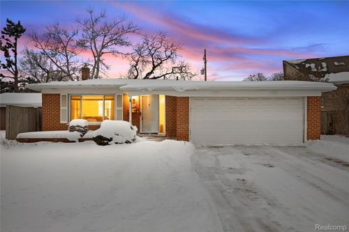 1451 Kenilworth Pl, Clawson, MI, 48017-2910 | Card Image