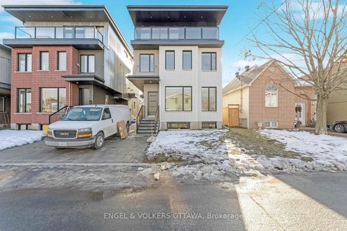 a-130 Carillon St, Vanier, ON, K1L5Y3 | Card Image