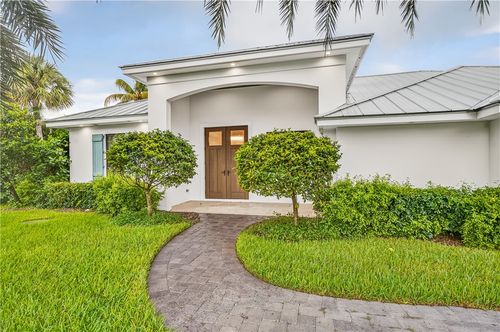 2160 Sanford Ct, Vero Beach, FL, 32963-2808 | Card Image