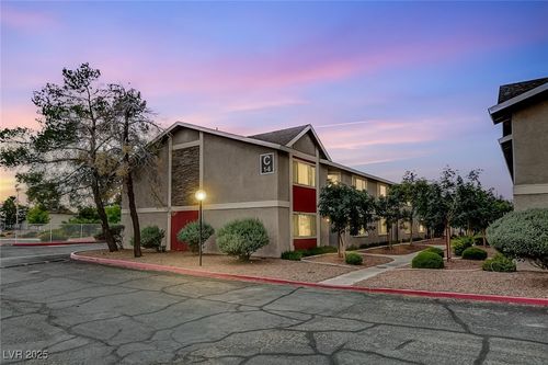 4-100 S Crestline Dr, Las Vegas, NV, 89107-2522 | Card Image