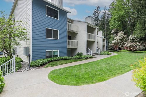 b208-9494 Redmond Woodinville Rd Ne, Redmond, WA, 98052-3667 | Card Image