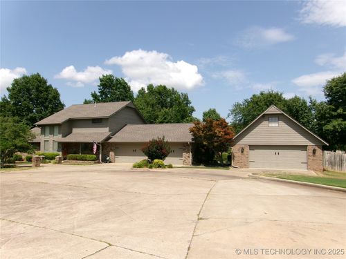 614 Hilltop Ln, Muskogee, OK, 74403-7530 | Card Image