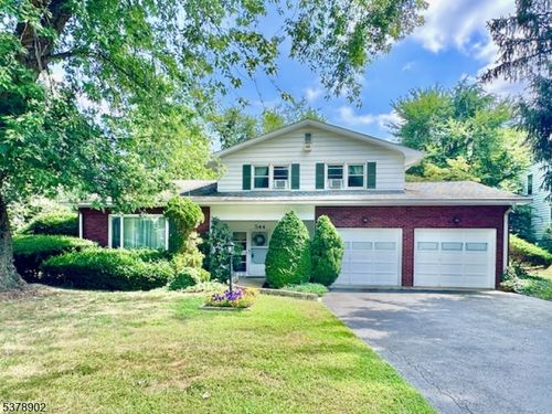544 Ryders Ln, East Brunswick, NJ, 08816-2771 | Card Image