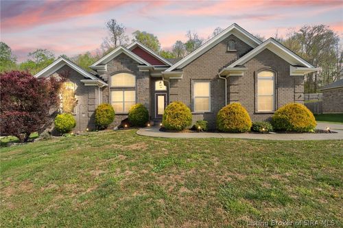 2631 Crescent Hill Dr Ne, Corydon, IN, 47112-8292 | Card Image