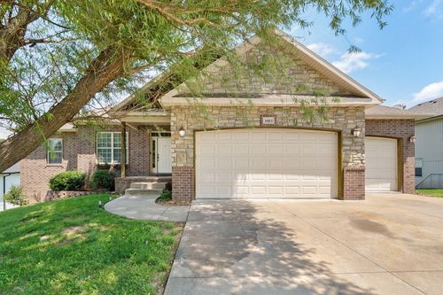 1083 E Daisy Falls Dr, Nixa, MO, 65714-7993 | Card Image