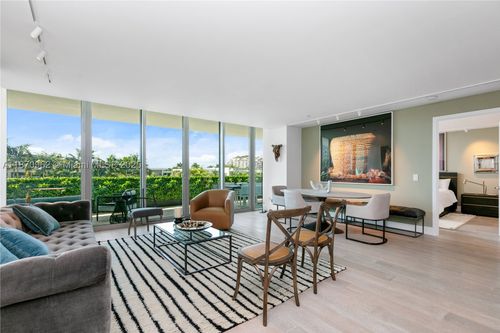 305s-360 Ocean Dr, Key Biscayne, FL, 33149-1634 | Card Image