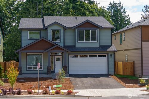 10675 Se 170th Pl, Renton, WA, 98055-8700 | Card Image