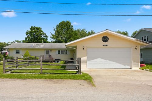 80 Lane 880 Snow Lk, Fremont, IN, 46737-9037 | Card Image