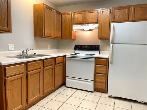 apt-6-1131 N Oakland Ave, Fayetteville, AR, 72703-1678 | Card Image