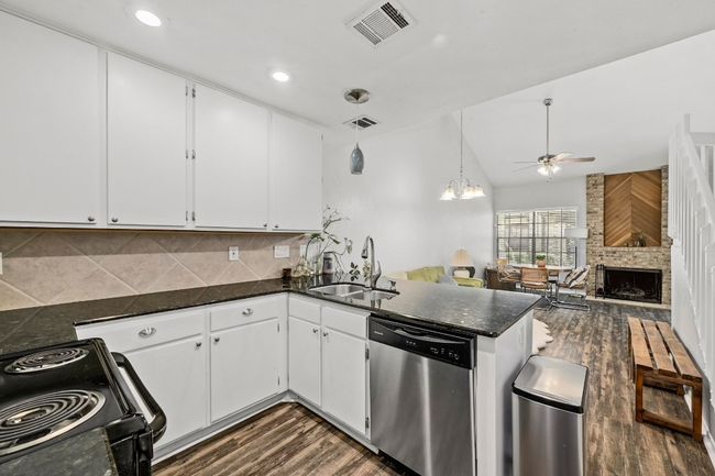 APT-76 - 1748 Ohlen Rd, Condo with 2 bedrooms, 2 bathrooms and null parking in Austin TX | Image 11
