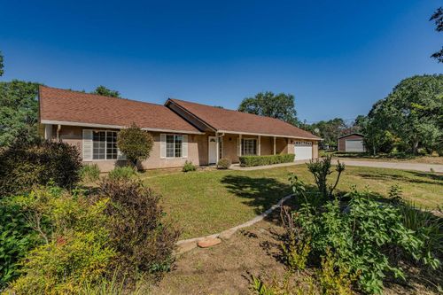 2382 Hartvickson Ln, Valley Springs, CA, 95252-9289 | Card Image