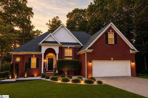 512 Scenic Oak Drive, Moore, SC, 29369-9290 | Card Image