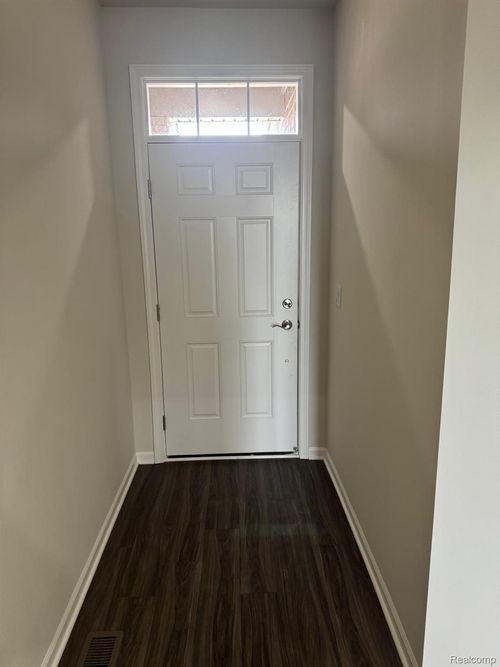 209 Addison Circle, Walled Lake, MI, 48390 | Card Image