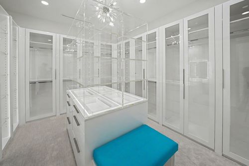 9457 Waterview Rd, Dallas, TX, 75218-2748 | Card Image