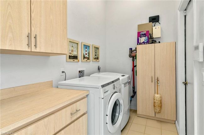 12321 Moon Shell Dr, House other with 3 bedrooms, 3 bathrooms and 2 parking in MATLACHA ISLES FL | Image 21