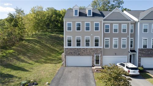 30 Remington Dr, Washington, PA, 15301-6195 | Card Image