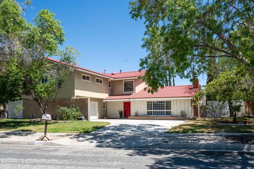 42900 Staffordshire Dr, Lancaster, CA, 93534-6263 | Card Image