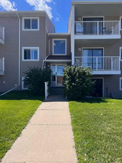 107-49 Bennett, Red Deer, AB, T4R1V4 | Card Image