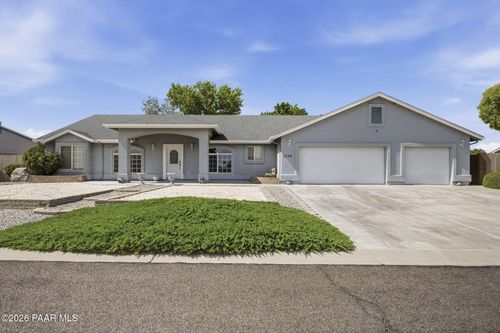 7234 E Pinnacle Pass Loop, Prescott Valley, AZ, 86315-3463 | Card Image