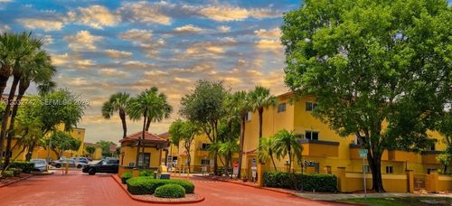 17-405-14951 Sw 82nd Ln, Miami, FL, 33193 | Card Image