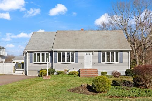 102 Chisholm Rd, Stoughton, MA, 02072-2707 | Card Image