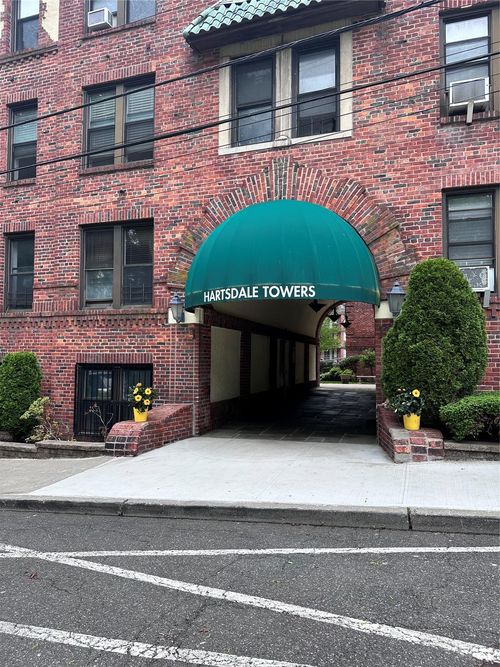 d11-1 Columbia Avenue Avenue, Greenburgh, NY, 10530 | Card Image