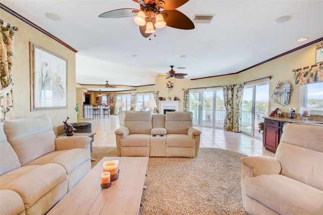5913 Bali Way N, House other with 5 bedrooms, 3 bathrooms and null parking in St Pete Beach FL | Image 19