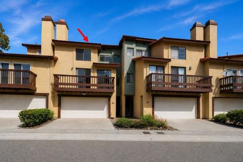 6862 Camino Berdecio, San Diego, CA, 92111 | Card Image