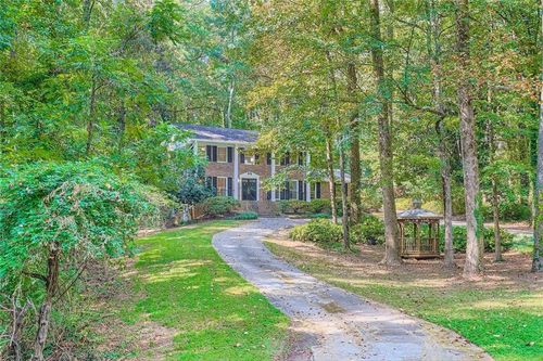 4999 Antebellum Dr, Stone Mountain, GA, 30087-1102 | Card Image