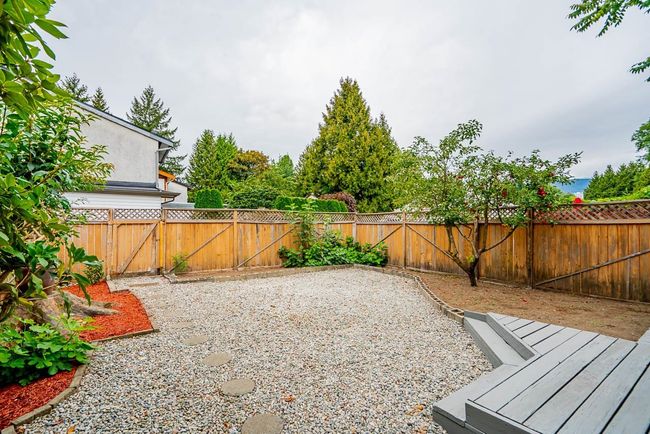 968 Cherrybrook Place, House other with 3 bedrooms, 1 bathrooms and 3 parking in Coquitlam BC | Image 27