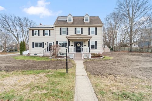 2-70 W High St, Avon, MA, 02322-1239 | Card Image