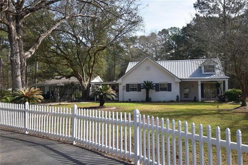 11042 Pine Ridge Cir, Bogalusa, LA, 70427-0992 | Card Image