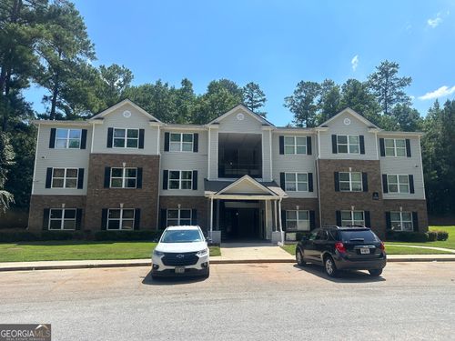 8201 Fairington Village Dr, Lithonia, GA, 30038-1447 | Card Image