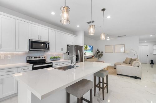 632 Parsons Way, Deerfield Beach, FL, 33442-2482 | Card Image
