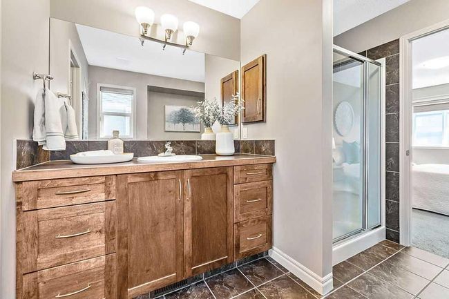 419 Cimarron Blvd, House other with 3 bedrooms, 3 bathrooms and 4 parking in Okotoks AB | Image 33