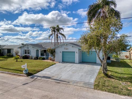 13801 Plumosa Avenue, Hudson, FL, 34667 | Card Image