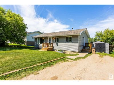 4807 55 St, House other with 4 bedrooms, 2 bathrooms and null parking in Athabasca AB | Image 2