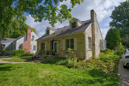 238 Kensington Drive, Maple Bluff, WI, 53704 | Card Image