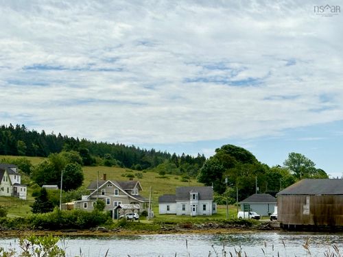 19 Lower Lahave Rd, Riverport, NS, B0J2W0 | Card Image