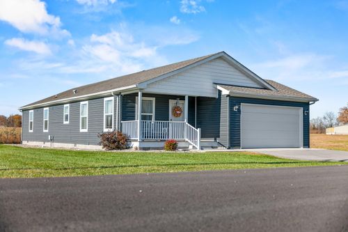 59 Village Ln, Russell Springs, KY, 42642-8444 | Card Image