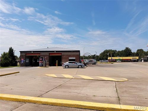 900 S Main St, Sikeston, MO, 63801-3134 | Card Image