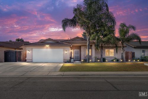 5310 Trabuco Canyon Dr, Bakersfield, CA, 93307-6938 | Card Image