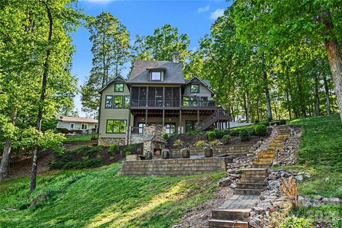 142 Lakeview Shores Loop, Mooresville, NC, 28117-6630 | Card Image