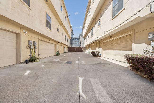 Attached 2-car garage. | Image 29