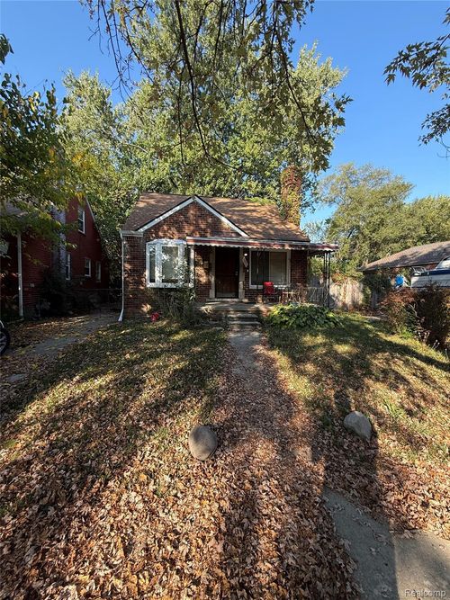 7751 Fielding St, Detroit, MI, 48228-4620 | Card Image