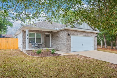 107 Jeff Dr, Crestview, FL, 32536-1600 | Card Image